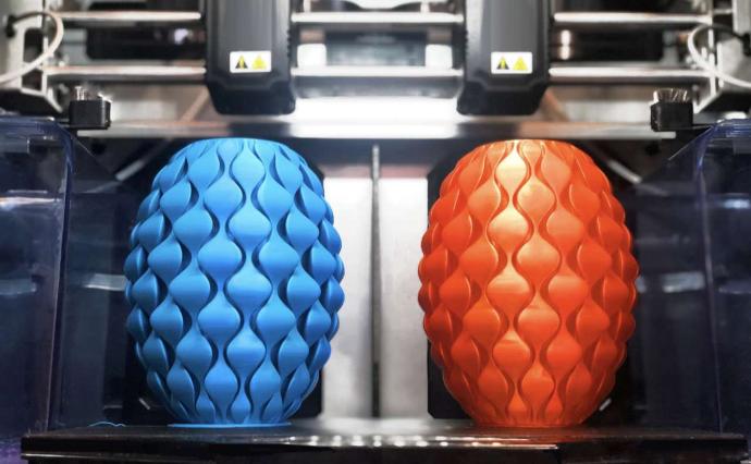 Stampa in modalità IDEX Due pezzi identici ma di diverso colore stampati con Sharebot 43